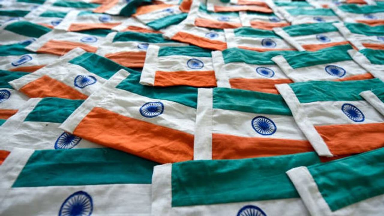 Independence Day 2023: Delhi Police issues traffic advisory for dress rehearsal today; Check routes to avoid Independence Day 2023: Delhi Police issues traffic advisory for dress rehearsal today; Check routes to avoid