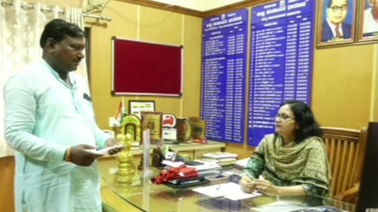 ಜೆಜೆಎಂ ಕಾಮಗಾರಿಯಲ್ಲಿ 80 ಲಕ್ಷ ಅಕ್ರಮ: ಹೋರಾಟಕ್ಕಿಳಿದ ಬಿಜೆಪಿ ಮುಖಂಡ ಮಲ್ಲಪ್ಪ ಹಳಕಟ್ಟಿ! ಜೆಜೆಎಂ ಕಾಮಗಾರಿಯಲ್ಲಿ 80 ಲಕ್ಷ ಅಕ್ರಮ: ಹೋರಾಟಕ್ಕಿಳಿದ ಬಿಜೆಪಿ ಮುಖಂಡ ಮಲ್ಲಪ್ಪ ಹಳಕಟ್ಟಿ!