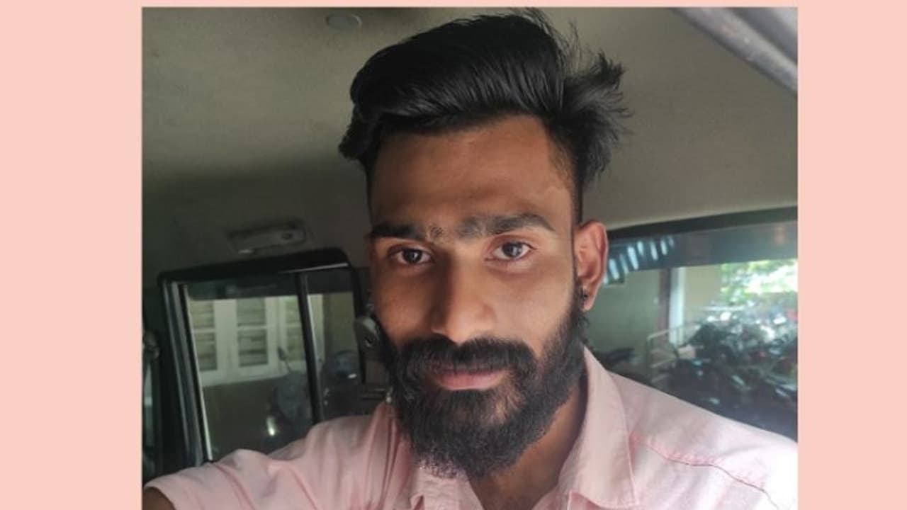 യുവാവ് വഴിയിൽ വെച്ച് അപമാനിച്ചു, മനംനൊന്ത് പെൺകുട്ടി ജീവനൊടുക്കി; ആത്മഹത്യാപ്രേരണയിൽ പ്രതിക്ക് 10 വർഷം തടവ് യുവാവ് വഴിയിൽ വെച്ച് അപമാനിച്ചു, മനംനൊന്ത് പെൺകുട്ടി ജീവനൊടുക്കി; ആത്മഹത്യാപ്രേരണയിൽ പ്രതിക്ക് 10 വർഷം തടവ്