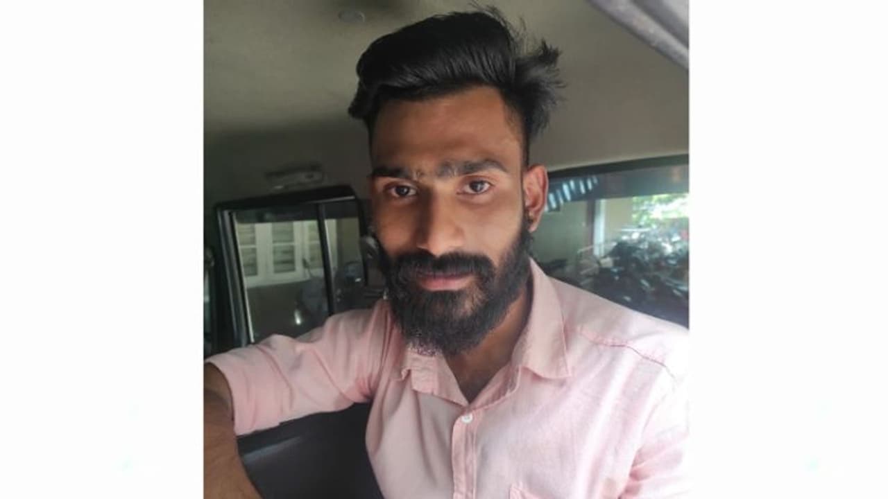 പൊതുസ്ഥലത്തുവെച്ച് അപമാനിച്ചതില്‍ മനംനൊന്ത് പെണ്‍കുട്ടി ആത്മഹത്യ ചെയ്തു; യുവാവിന് 18 വര്‍ഷം തടവും പിഴയും