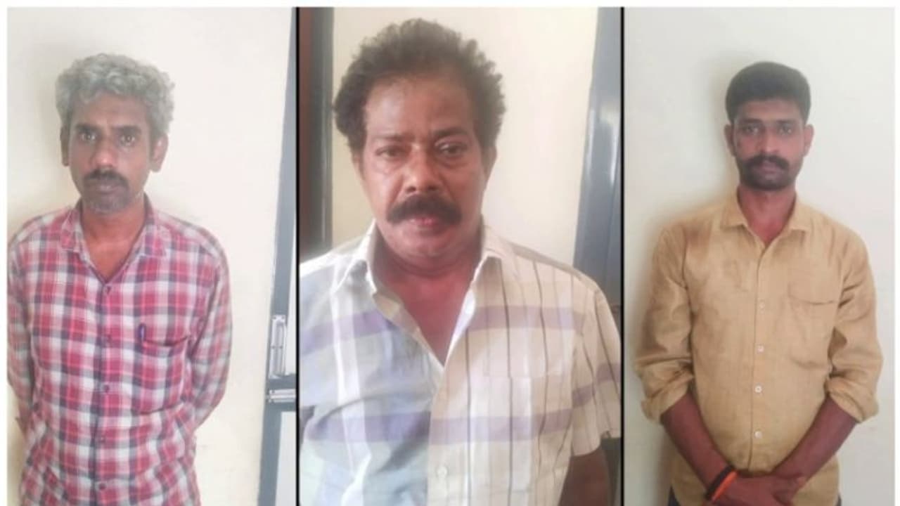 പൊലീസ് ഞെട്ടി, ഹൃദയവും കരളും നാക്കുമടക്കം ആന്തരികാവയവങ്ങൾ വാഹനത്തിൽ! ഒടുവിൽ സ്ഥിരീകരണം, മനുഷ്യന്റേതല്ല പൊലീസ് ഞെട്ടി, ഹൃദയവും കരളും നാക്കുമടക്കം ആന്തരികാവയവങ്ങൾ വാഹനത്തിൽ! ഒടുവിൽ സ്ഥിരീകരണം, മനുഷ്യന്റേതല്ല