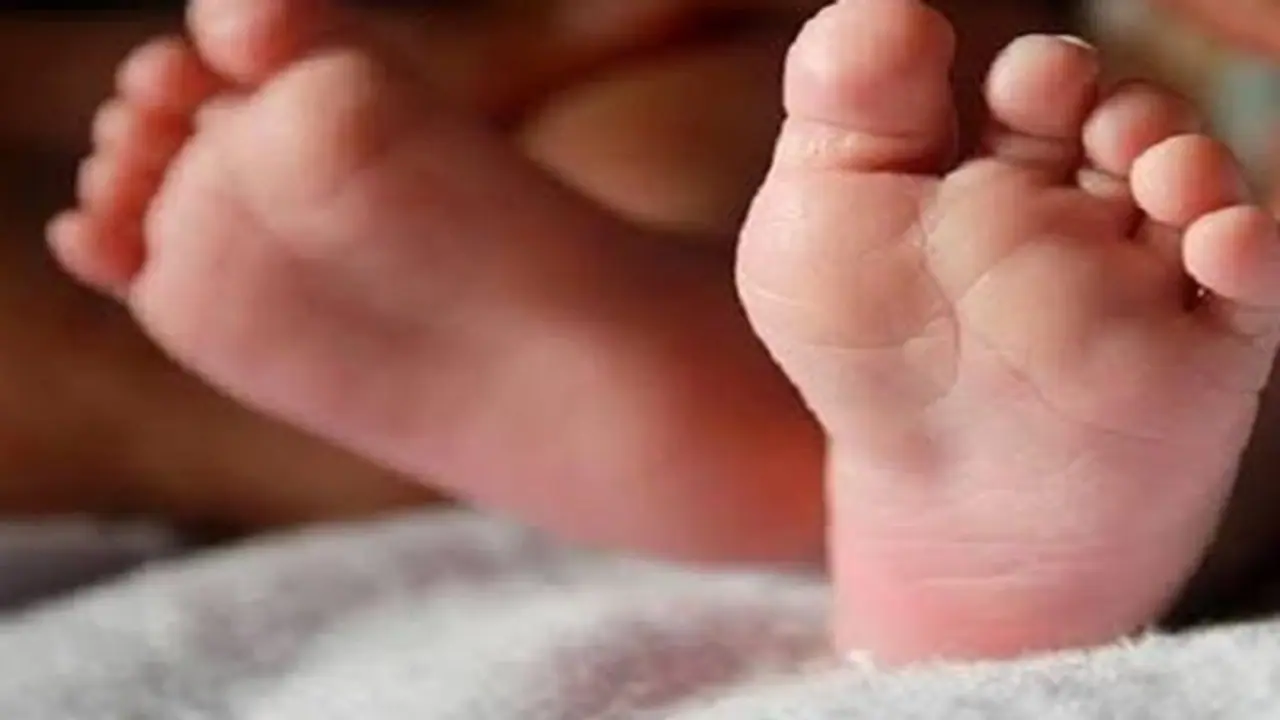 ಕೊಪ್ಪಳ: ಕಾಲು ಜಾರಿ ಕೆರೆಗೆ ಬಿದ್ದು ಮಹಿಳೆ ಸಾವು, 2 ತಿಂಗಳ ಹಸುಗೂಸು ಅಗಲಿದ ತಾಯಿ!