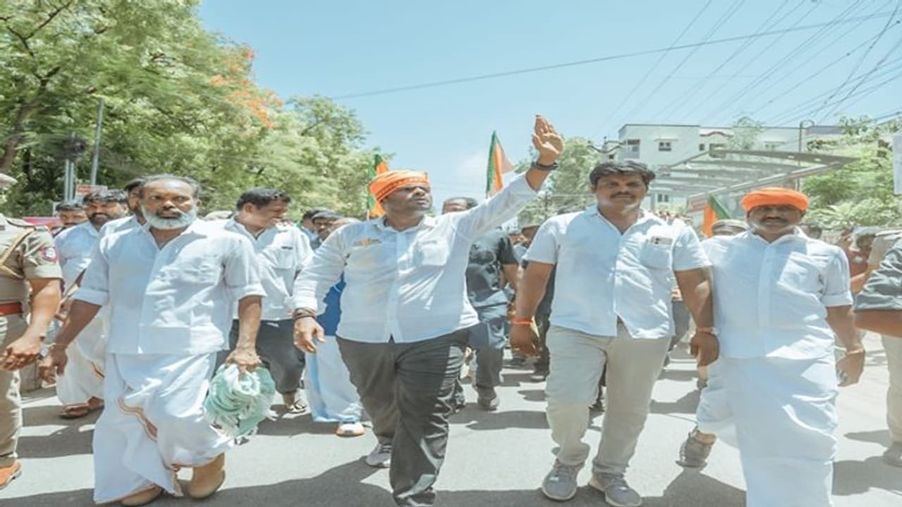 முதல்வர் ஸ்டாலினுக்கு ஆங்கிலமும், ஹிந்தியும் தெரியாது: அண்ணாமலை சாடல்! முதல்வர் ஸ்டாலினுக்கு ஆங்கிலமும், ஹிந்தியும் தெரியாது: அண்ணாமலை சாடல்!