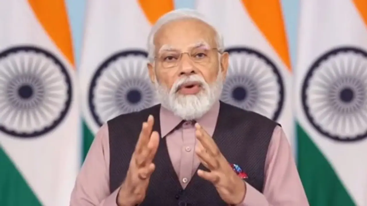 இந்திய ரயில்வே வரலாற்றின் புதிய அத்தியாயம் தொடக்கம்: பிரதமர் மோடி புகழாரம்! இந்திய ரயில்வே வரலாற்றின் புதிய அத்தியாயம் தொடக்கம்: பிரதமர் மோடி புகழாரம்!