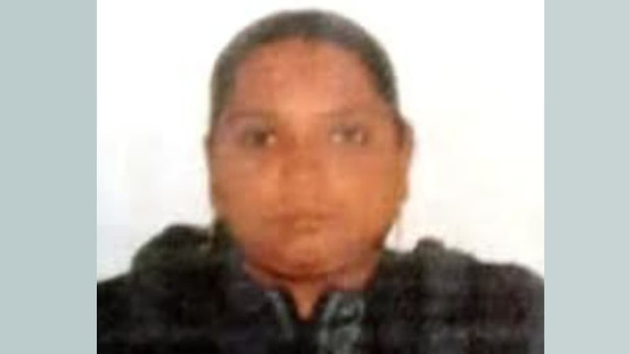 വിസ ഏജൻറ് ചതിയിൽപ്പെടുത്തി; ഉംറ നിർവഹിക്കാനെത്തി സ്വദേശിയുടെ വീട്ടുജോലിക്കാരിയായി, ഒടുവില് ഫർഹാനക്ക് മോചനം വിസ ഏജൻറ് ചതിയിൽപ്പെടുത്തി; ഉംറ നിർവഹിക്കാനെത്തി സ്വദേശിയുടെ വീട്ടുജോലിക്കാരിയായി, ഒടുവില് ഫർഹാനക്ക് മോചനം