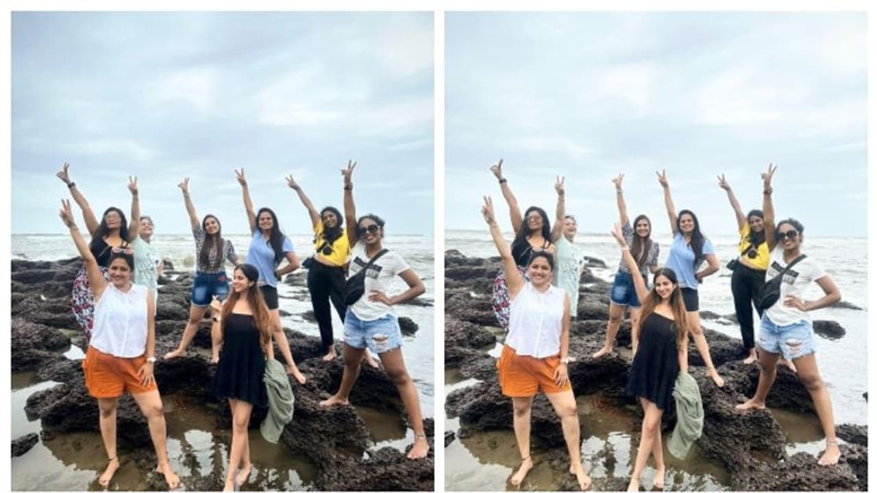 ಸೆಲೆಬ್ರಿಟಿಗಳ ಜೊತೆ ಸಮುದ್ರ ತೀರದಲ್ಲಿ ನಿವೇದಿತಾ ಗೌಡ: ಚಡ್ಡಿ ಗ್ಯಾಂಗ್ ಎಂದ ಫ್ಯಾನ್ಸ್! ಸೆಲೆಬ್ರಿಟಿಗಳ ಜೊತೆ ಸಮುದ್ರ ತೀರದಲ್ಲಿ ನಿವೇದಿತಾ ಗೌಡ: ಚಡ್ಡಿ ಗ್ಯಾಂಗ್ ಎಂದ ಫ್ಯಾನ್ಸ್!