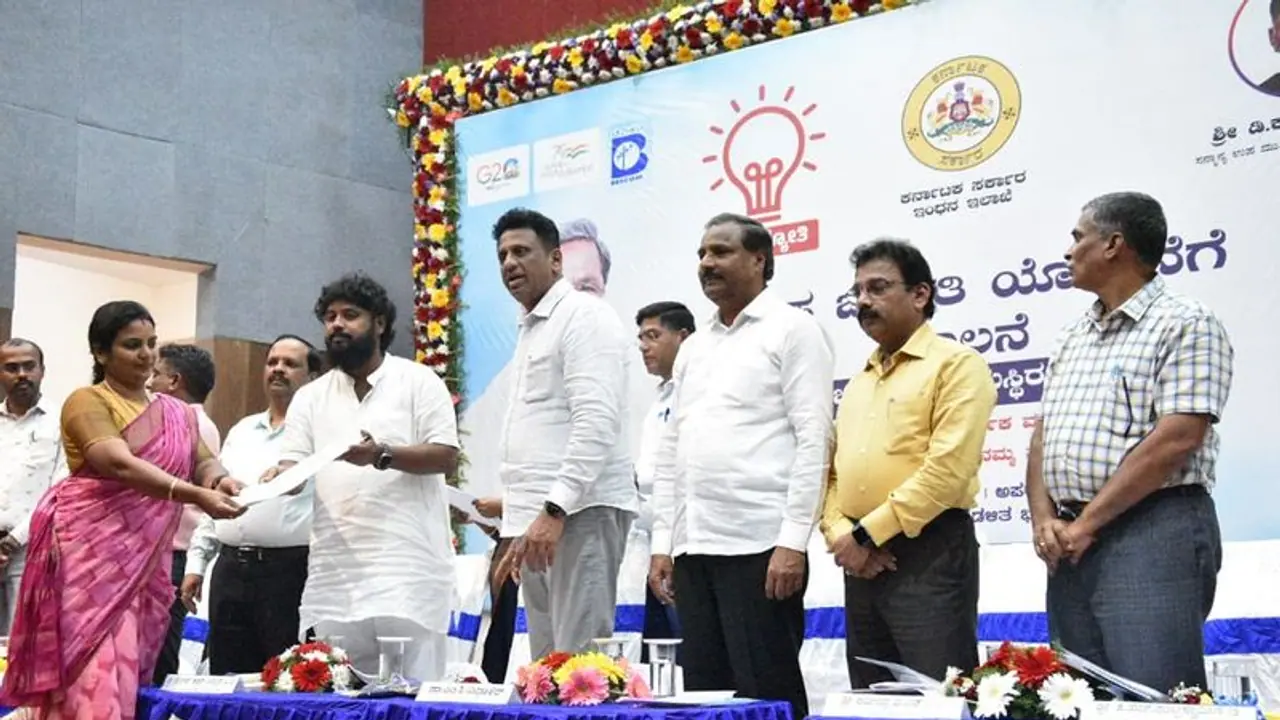 ಗ್ಯಾರಂಟಿ ಯೋಜನೆಯಿಂದ ಜನರ ಬದುಕಿನಲ್ಲಿ ಬದಲಾವಣೆ: ಸಚಿವ ಎಂ.ಸಿ.ಸುಧಾಕರ್ ಗ್ಯಾರಂಟಿ ಯೋಜನೆಯಿಂದ ಜನರ ಬದುಕಿನಲ್ಲಿ ಬದಲಾವಣೆ: ಸಚಿವ ಎಂ.ಸಿ.ಸುಧಾಕರ್