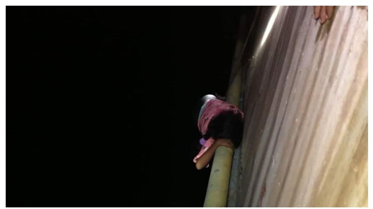 വിനോദയാത്രയ്ക്ക് കാമുകിയേയും കുഞ്ഞുങ്ങളേയും കൂട്ടി, പാലത്തിൽ നിന്ന് തള്ളിയിട്ടു; രക്ഷപ്പെട്ട് പെൺകുട്ടി