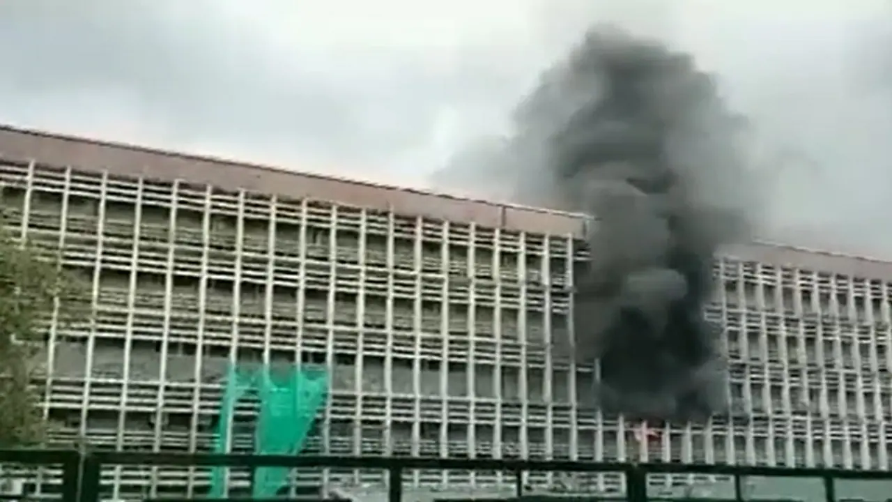Fire erupts above emergency ward at AIIMS Delhi, patients safely evacuated; check details | WATCH