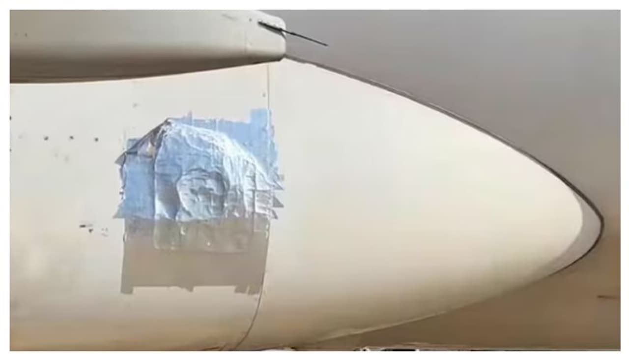 വിമാനത്തിന്റെ തകരാര്‍ 'ടേപ്പ്' കൊണ്ട് ഒട്ടിച്ച് യാത്ര നടത്തി; വിവാദമായപ്പോള്‍ എയര്‍ലൈന്‍റെ മറുപടി ഇങ്ങനെ...