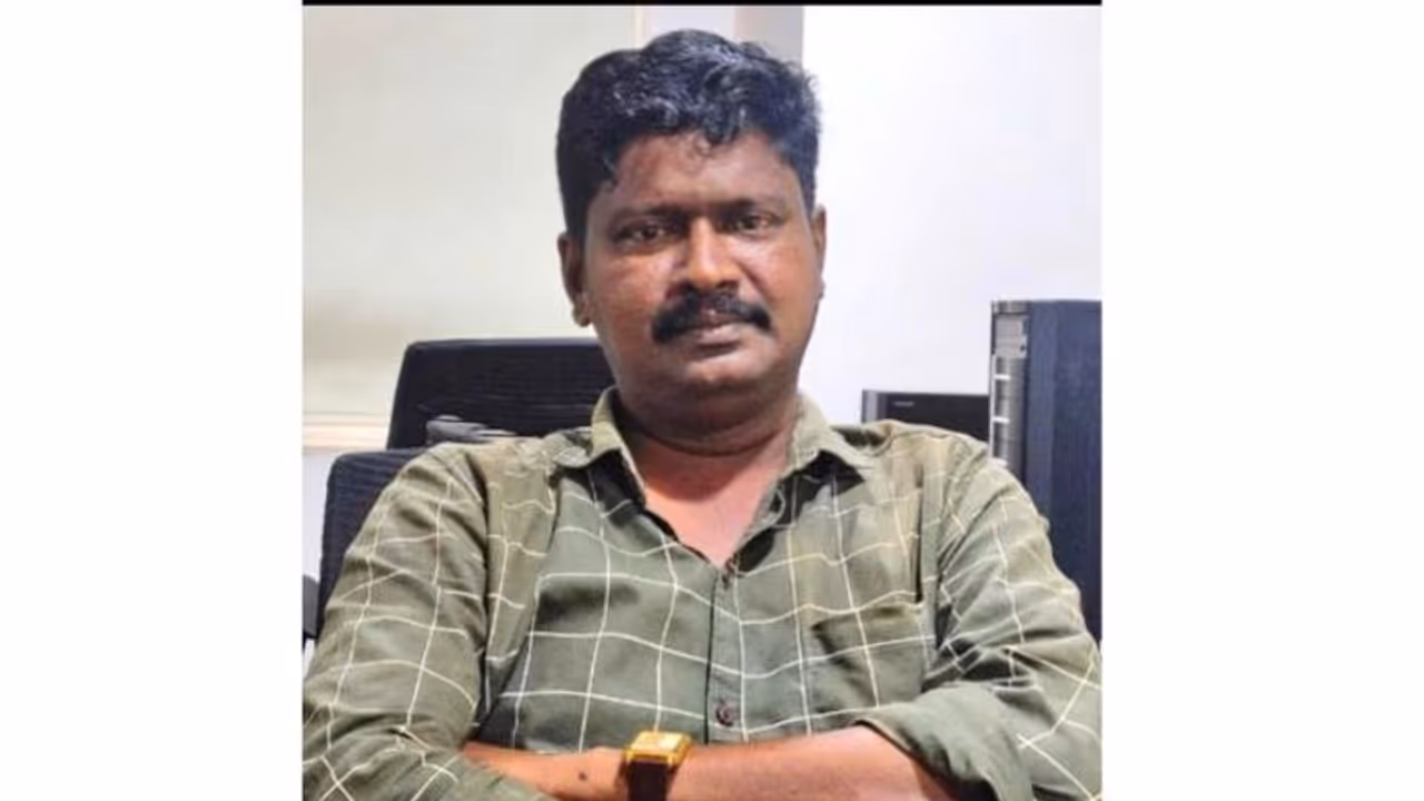 செய்தியாளர் லெனின் மாரடைப்பால் மரணம்.. கோயம்பேடு பேருந்து நிலையத்தில் அதிர்ச்சி சம்பவம்