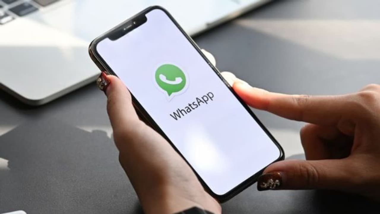 இந்த மொபைல்களில் WhatsApp இயங்காது.. லிஸ்டில் உங்கள் ஸ்மார்ட்போனும் இருக்கா.. செக் பண்ணுங்க..