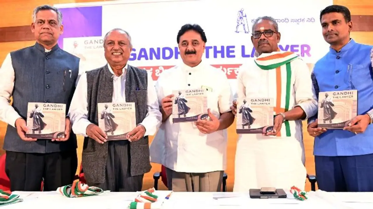 ದೇಶದ್ರೋಹ ಕಾನೂನು ಮುಂದುವರಿಕೆ ಎಷ್ಟುಸಮಂಜಸ?: ನ್ಯಾ.ನಾಗಮೋಹನ್ ದೇಶದ್ರೋಹ ಕಾನೂನು ಮುಂದುವರಿಕೆ ಎಷ್ಟುಸಮಂಜಸ?: ನ್ಯಾ.ನಾಗಮೋಹನ್