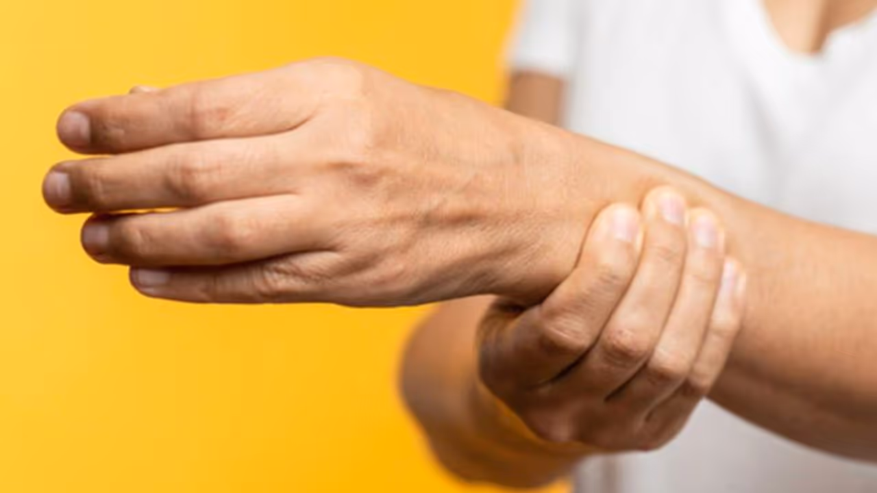 ഹൈപോകാത്സീമിയ; അറിയാം കാരണങ്ങളും ലക്ഷണങ്ങളും... ഹൈപോകാത്സീമിയ; അറിയാം കാരണങ്ങളും ലക്ഷണങ്ങളും...