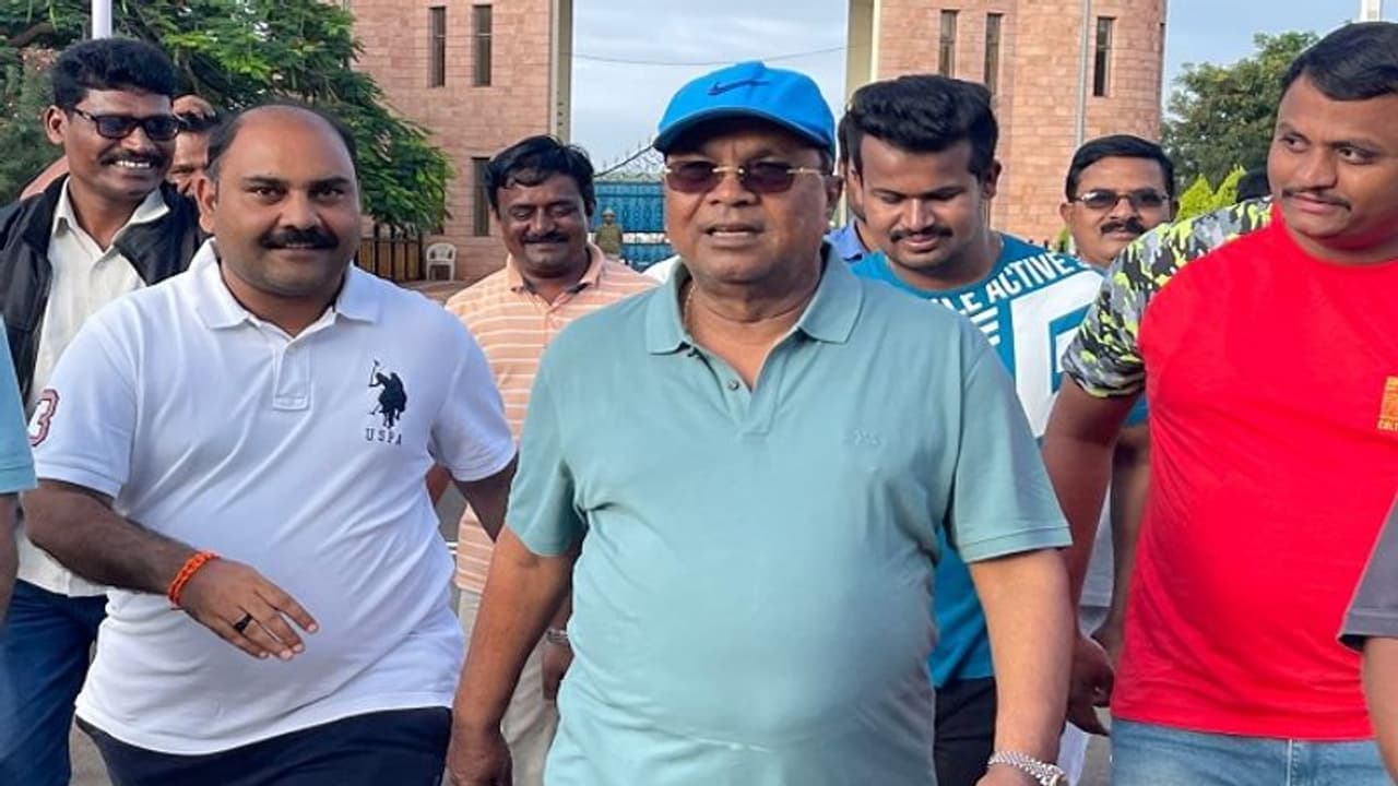 ಕೆಆರ್ಎಸ್ ಬಗ್ಗೆ ಸಿಎಂ ಹೊಂದಿರುವ ಅಪಾರ ಪ್ರೀತಿ, ಕೃಷ್ಣೆಯ ಬಗ್ಗೆ ತೋರದಿರುವುದೇ ದುರದೃಷ್ಟಕರ: ಕುಲಕರ್ಣಿ ಕೆಆರ್ಎಸ್ ಬಗ್ಗೆ ಸಿಎಂ ಹೊಂದಿರುವ ಅಪಾರ ಪ್ರೀತಿ, ಕೃಷ್ಣೆಯ ಬಗ್ಗೆ ತೋರದಿರುವುದೇ ದುರದೃಷ್ಟಕರ: ಕುಲಕರ್ಣಿ