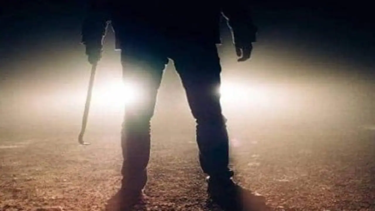 வாக்கிங் போன அதிமுக பிரமுகர் வெட்டிக் கொலை! செங்குன்றம் அருகே அதிகாலையில் நடந்த பயங்கரம்! வாக்கிங் போன அதிமுக பிரமுகர் வெட்டிக் கொலை! செங்குன்றம் அருகே அதிகாலையில் நடந்த பயங்கரம்!