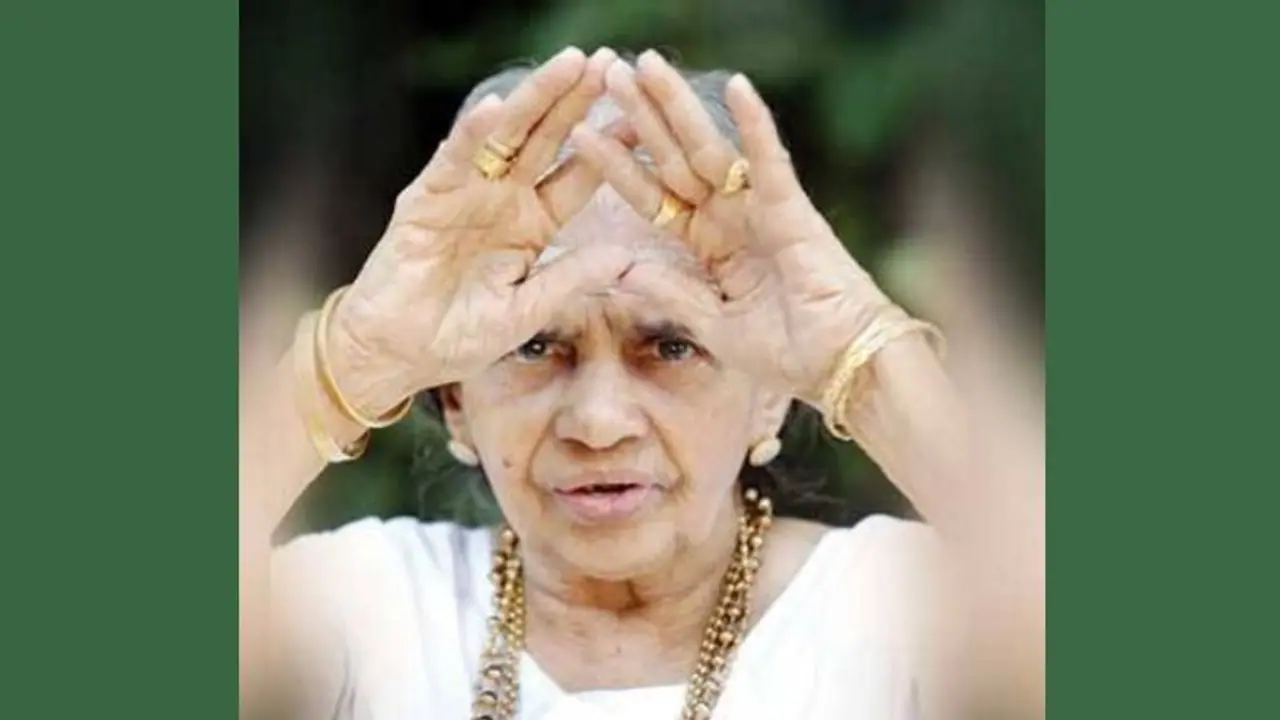 'പൂജാവിധികളും കർമങ്ങളും സ്ത്രീകൾക്കും വഴങ്ങുമെന്നതിന് ഉദാഹരണമാണ് മണ്ണാറശാല അമ്മ'; അനുശോചിച്ച് കെ സുരേന്ദ്രൻ 'പൂജാവിധികളും കർമങ്ങളും സ്ത്രീകൾക്കും വഴങ്ങുമെന്നതിന് ഉദാഹരണമാണ് മണ്ണാറശാല അമ്മ'; അനുശോചിച്ച് കെ സുരേന്ദ്രൻ