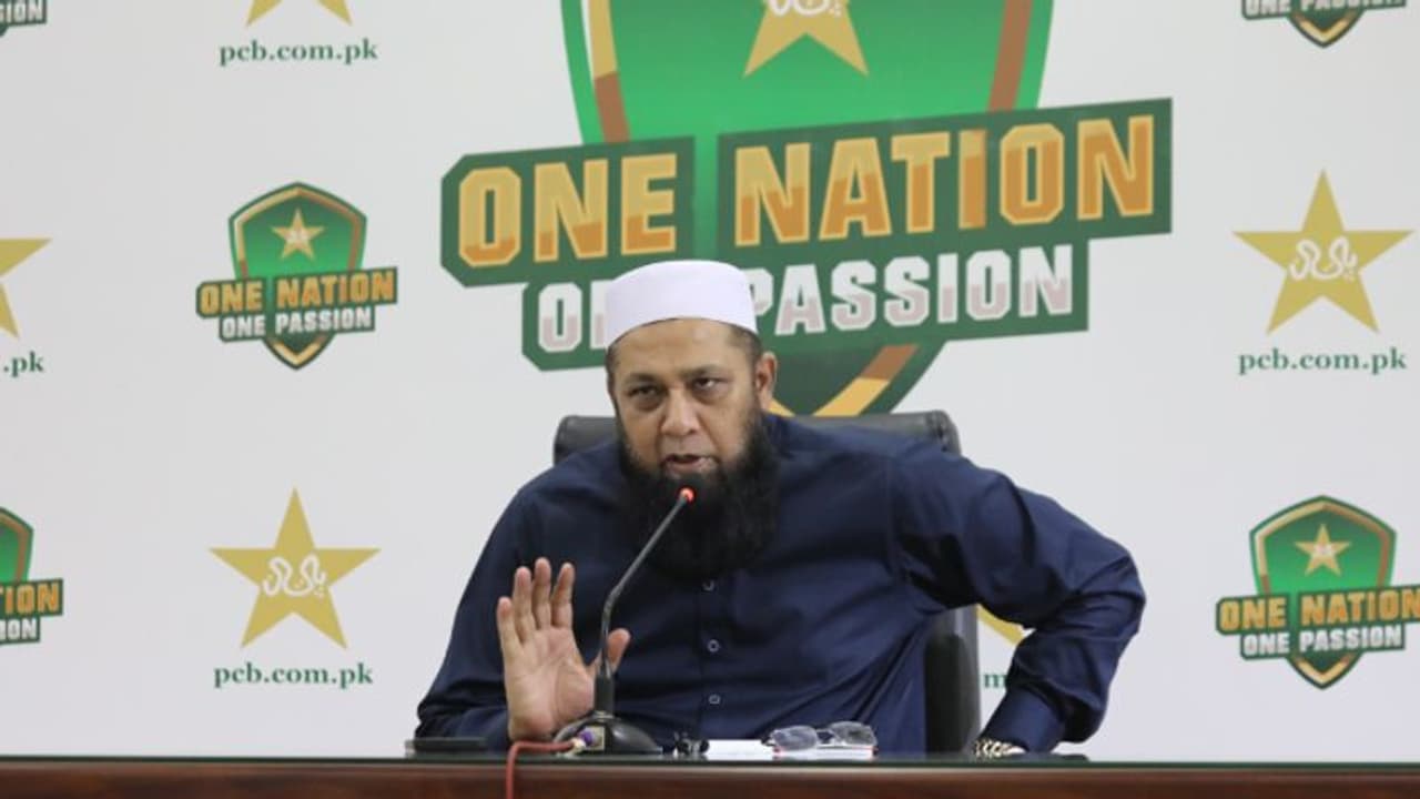 ഏഷ്യാ കപ്പ്: ഇന്ത്യയെ വെല്ലുവിളിക്കാന് ഒരുമുഴം മുമ്പേ ടീം പ്രഖ്യാപിച്ച് പാകിസ്ഥാന്; സര്പ്രൈസുകള് ഏഷ്യാ കപ്പ്: ഇന്ത്യയെ വെല്ലുവിളിക്കാന് ഒരുമുഴം മുമ്പേ ടീം പ്രഖ്യാപിച്ച് പാകിസ്ഥാന്; സര്പ്രൈസുകള്