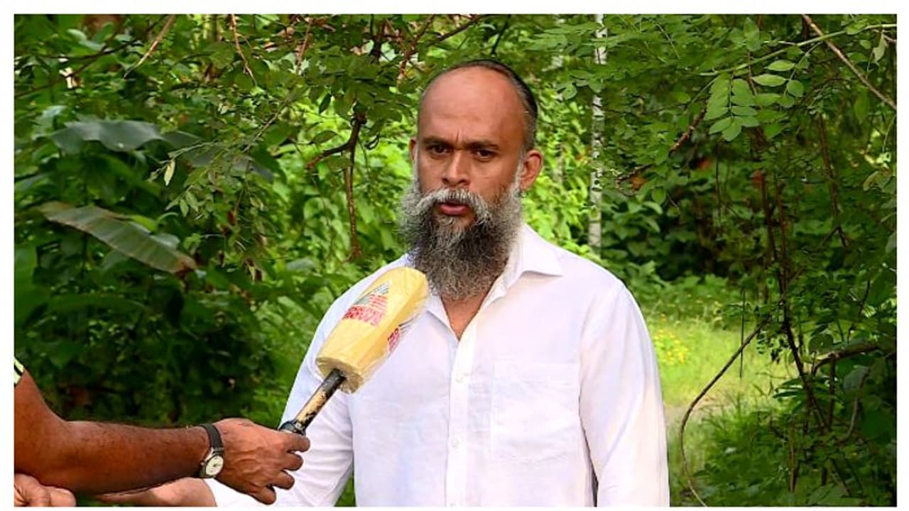 താനൂർ കസ്റ്റഡി മരണം; സിബിഐ അന്വേഷണത്തിൽ സത്യം തെളിയുമെന്ന് കരുതുന്നു: ഹാരിസ് ജിഫ്രി താനൂർ കസ്റ്റഡി മരണം; സിബിഐ അന്വേഷണത്തിൽ സത്യം തെളിയുമെന്ന് കരുതുന്നു: ഹാരിസ് ജിഫ്രി