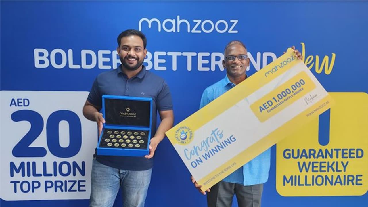 ചുമട്ടുതൊഴിലാളിയായ പ്രവാസിക്ക് മഹ്സൂസിലൂടെ 10 ലക്ഷം ദിർഹം ചുമട്ടുതൊഴിലാളിയായ പ്രവാസിക്ക് മഹ്സൂസിലൂടെ 10 ലക്ഷം ദിർഹം