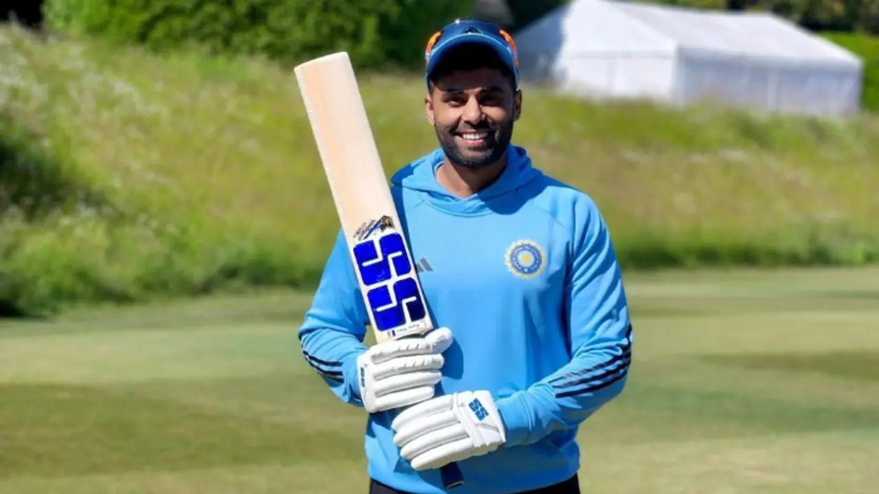 Asia Cup 2023:சூர்யகுமார் யாதவ், சஞ்சு சாம்சனுக்கு வாய்ப்பில்லை; பிளேயிங் 11ல் யாருக்கெல்லாம் இடம் கிடைக்கும்? Asia Cup 2023:சூர்யகுமார் யாதவ், சஞ்சு சாம்சனுக்கு வாய்ப்பில்லை; பிளேயிங் 11ல் யாருக்கெல்லாம் இடம் கிடைக்கும்?