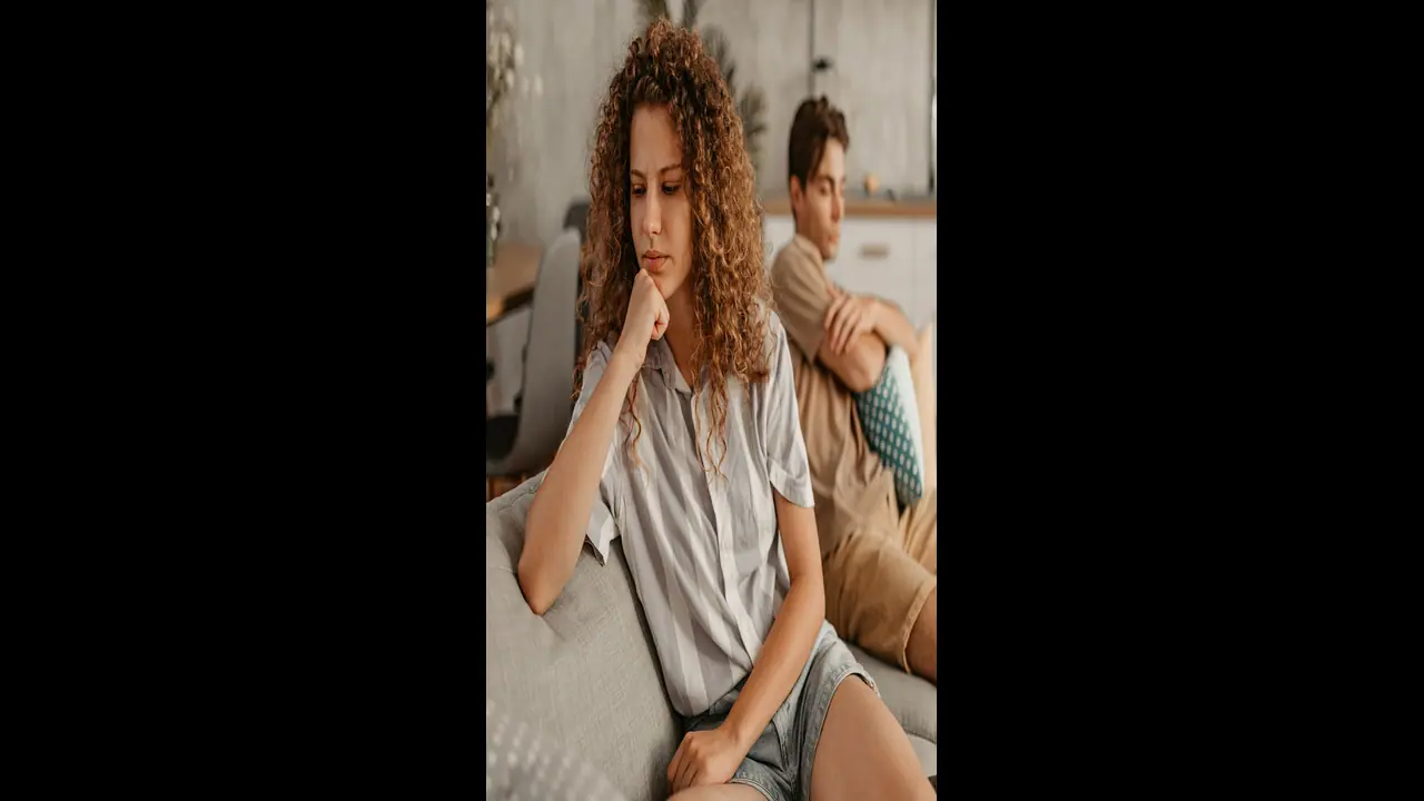 நீங்களும் தனித்தனியாக உறங்கும் தம்பதியா? இனி அந்த தவறை செய்யாதீங்க.. பல பிரச்சனைகள் வரலாம்.. நீங்களும் தனித்தனியாக உறங்கும் தம்பதியா? இனி அந்த தவறை செய்யாதீங்க.. பல பிரச்சனைகள் வரலாம்..