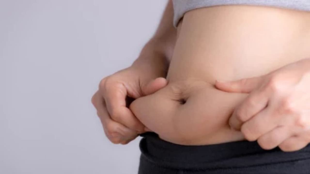  അടിവയറ്റിലെ കൊഴുപ്പിനെ പുറംതള്ളാന്‍ രാവിലെ ഈ അഞ്ച് ഭക്ഷണങ്ങള്‍ കഴിക്കൂ...