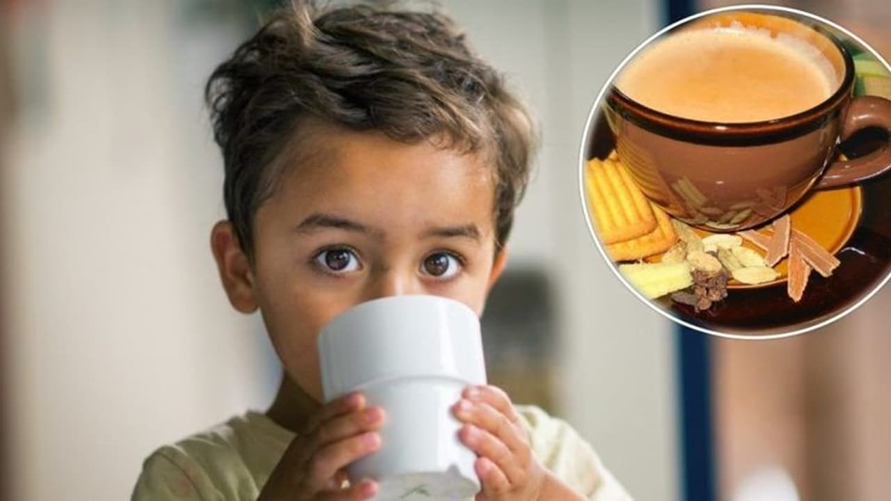 டீ குடித்த 18 மாத குழந்தை மரணம்.. குழந்தைகளுக்கு காஃபின் கொடுப்பது குறித்து நிபுணர்கள் எச்சரிக்கை டீ குடித்த 18 மாத குழந்தை மரணம்.. குழந்தைகளுக்கு காஃபின் கொடுப்பது குறித்து நிபுணர்கள் எச்சரிக்கை