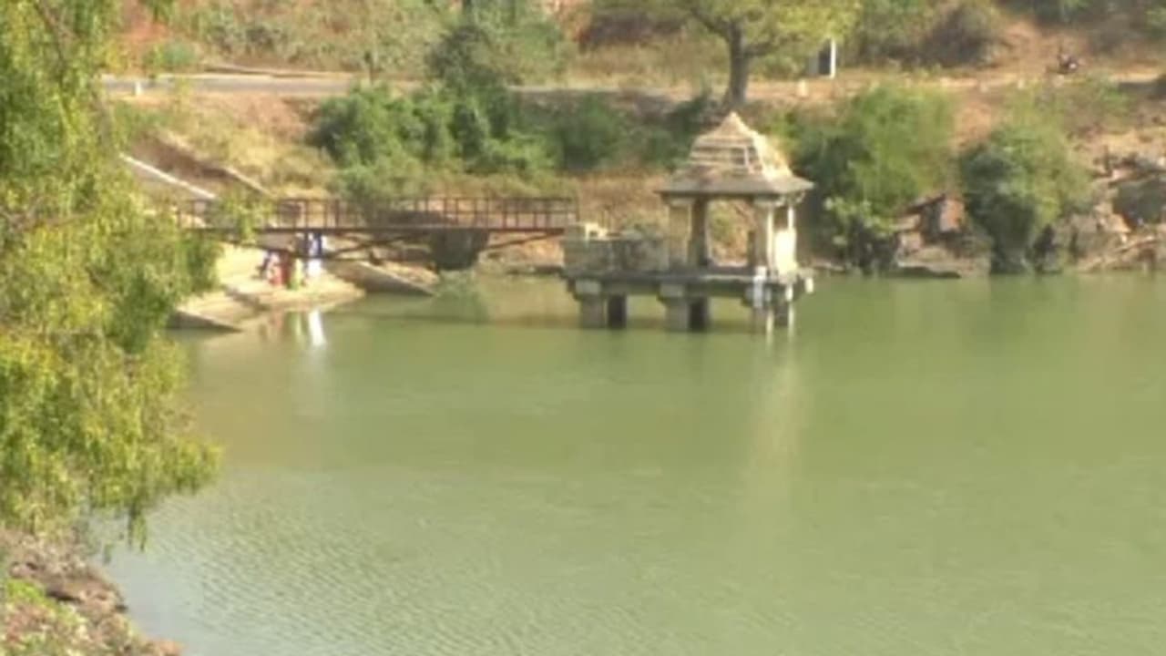 Davanagere: ಏಷ್ಯಾದ 2ನೇ ಅತೀ ದೊಡ್ಡ ಸೂಳೆಕೆರೆ ನೀರು ಕುಡಿಯಲು ಯೋಗ್ಯವಲ್ಲ! Davanagere: ಏಷ್ಯಾದ 2ನೇ ಅತೀ ದೊಡ್ಡ ಸೂಳೆಕೆರೆ ನೀರು ಕುಡಿಯಲು ಯೋಗ್ಯವಲ್ಲ!