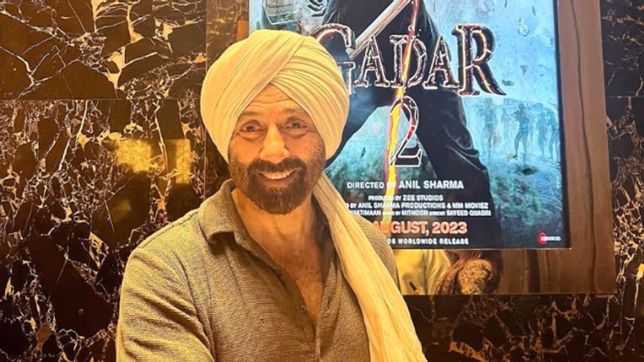 'Gadar 2' Box Office Day 2: Sunny Deol Ameesha Patel's film continues its dream run 'Gadar 2' Box Office Day 2: Sunny Deol Ameesha Patel's film continues its dream run