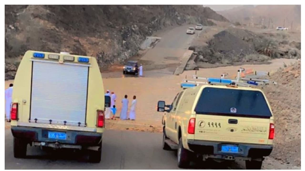 ഒമാനില്‍ കനത്ത മഴ, വെള്ളപ്പാച്ചില്‍; മരണം മൂന്നായി 