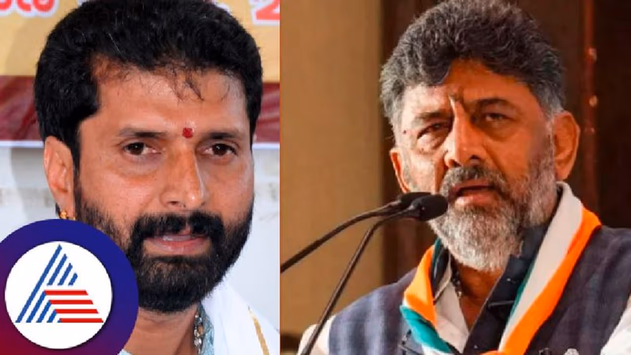 ಕಮಿಷನ್ ಕೇಳಿಲ್ಲ ಎಂದರೆ ಡಿಕೆಶಿ ಅಜ್ಜಯ್ಯನ ಮಠಕ್ಕೆ ಬಂದು ಪ್ರಮಾಣ ಮಾಡಲಿ: ಸಿಟಿ ರವಿ ಸವಾಲು ಕಮಿಷನ್ ಕೇಳಿಲ್ಲ ಎಂದರೆ ಡಿಕೆಶಿ ಅಜ್ಜಯ್ಯನ ಮಠಕ್ಕೆ ಬಂದು ಪ್ರಮಾಣ ಮಾಡಲಿ: ಸಿಟಿ ರವಿ ಸವಾಲು