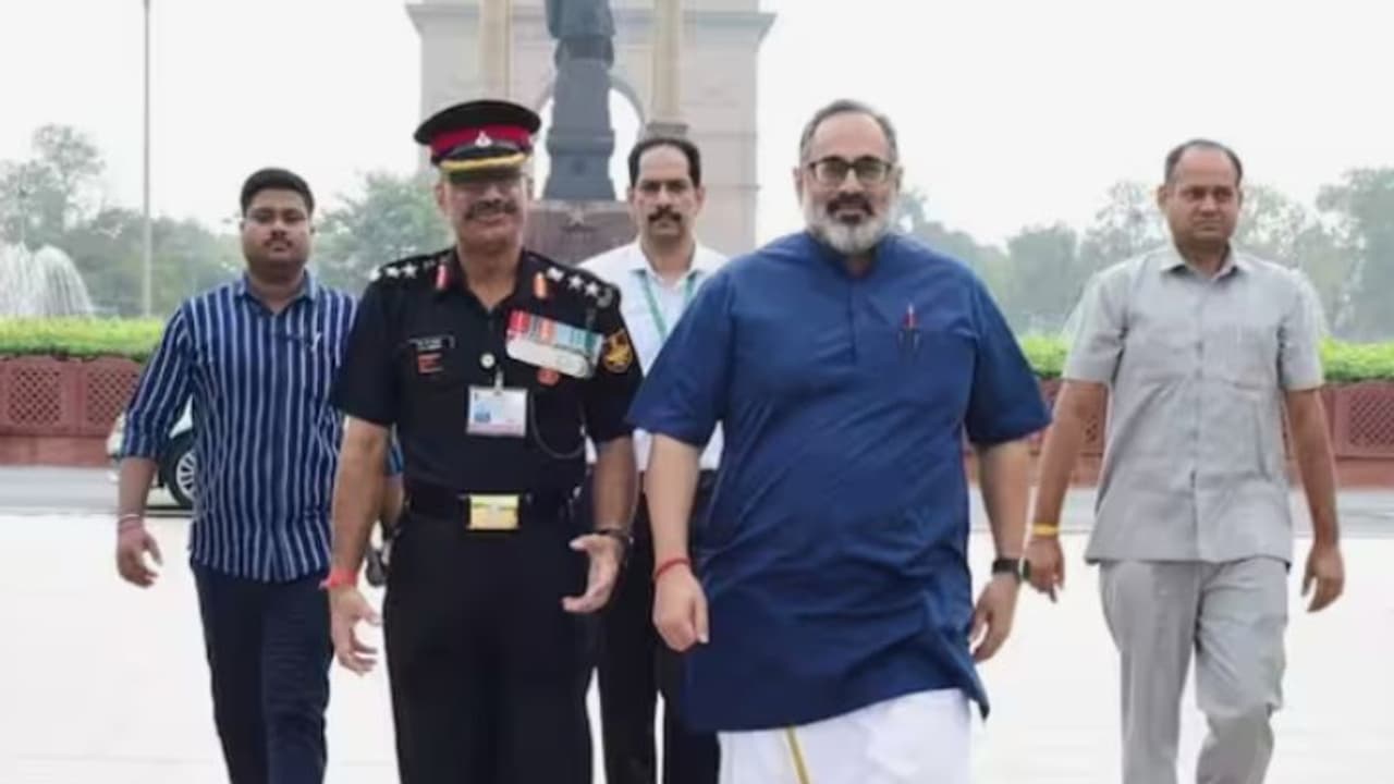 "Mera Mati Mera Desh".. நாட்டிற்காக பாடுபட்ட ராணுவ வீரர்களை கௌரவிக்கும் தருணம் ராஜீவ் சந்திரசேகர்