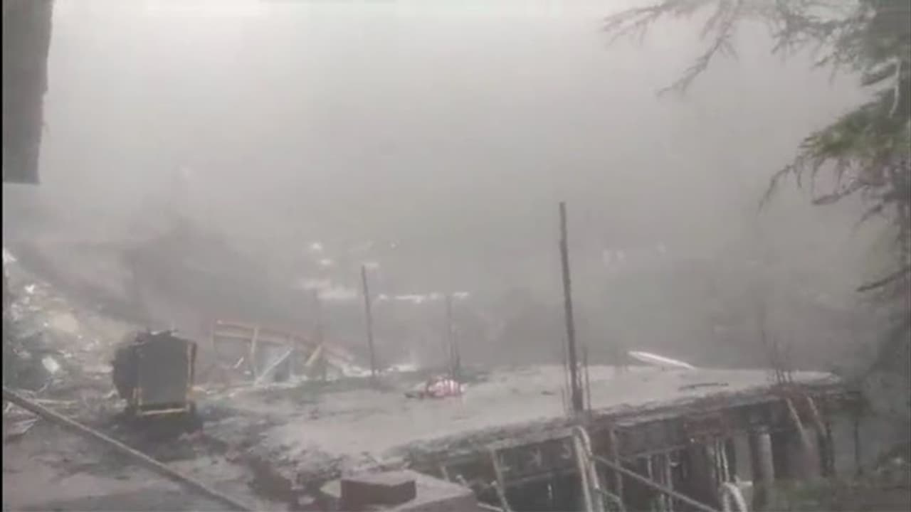 இமாச்சலப் பிரதேச கனமழை: 24 மணி நேரத்தில் 16 பேர் பலி!