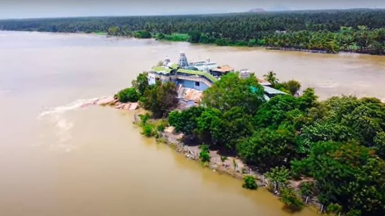 காவிரி ஆற்றுக்கு நடுவே தனித்தீவு! சோழர்கள் கட்டிய சிவன் கோயில்.. கண்டிப்பா பார்க்க வேண்டிய இடம்..