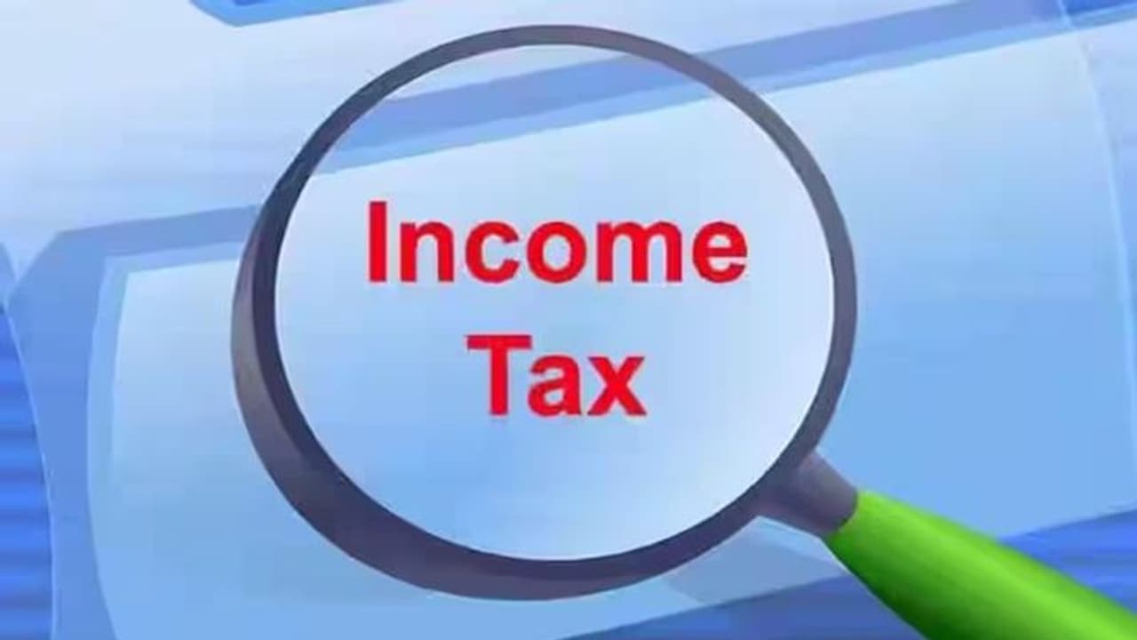 Taxpayer : இவர்களுக்கு 200% அபராதம்.. வரி செலுத்துவோருக்கு முக்கிய அறிவிப்பு.. முழு விபரம் இதோ !!