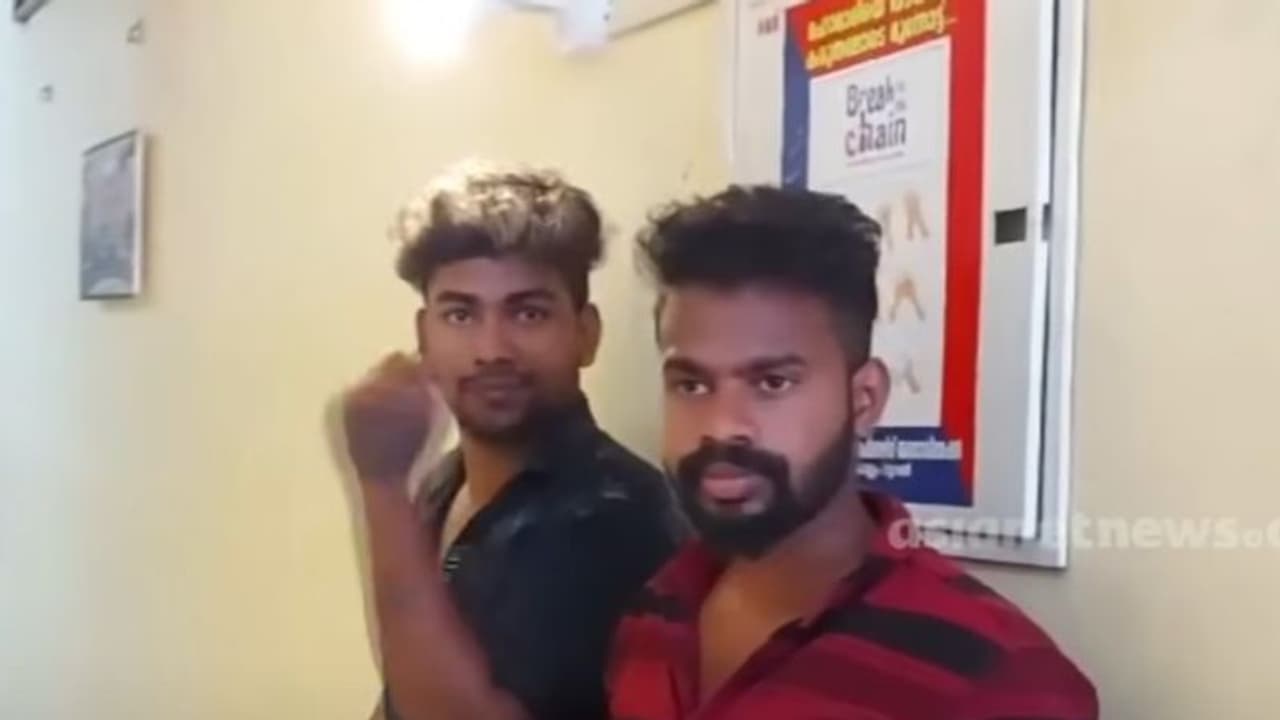 യുവതിയുടെ മൃതദേഹവുമായ പോയ ആംബുലന്സ് തടഞ്ഞ് മര്ദ്ദനം; പ്രതികളും ആംബുലന്സ് ഡ്രൈവര്മാര് യുവതിയുടെ മൃതദേഹവുമായ പോയ ആംബുലന്സ് തടഞ്ഞ് മര്ദ്ദനം; പ്രതികളും ആംബുലന്സ് ഡ്രൈവര്മാര്