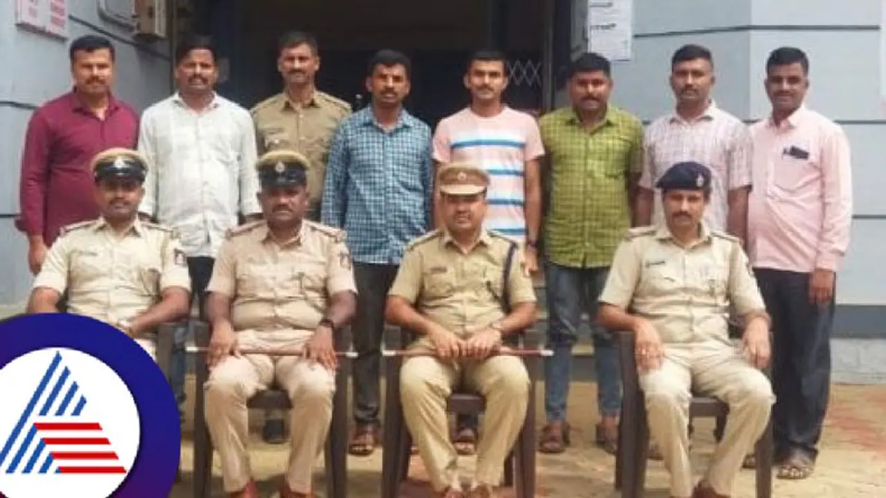 ಐತಿಹಾಸಿಕ ಪ್ರಸಿದ್ಧ ಚಂದ್ರಗುತ್ತಿ ಶ್ರೀ ರೇಣುಕಾಂಬಾ ದೇವಸ್ಥಾನ ಕಳ್ಳತನ ಯತ್ನ ನಡೆಸಿದ್ದ ಆರೋಪಿಗಳ ಸೆರೆ 