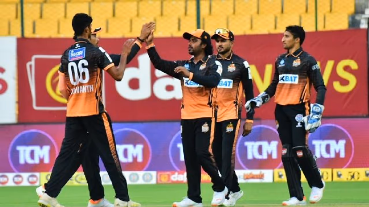 Maharaja Trophy 2023: ಹುಬ್ಬಳ್ಳಿ ಟೈಗರ್ಸ್ ಸತತ 2ನೇ ಜಯ Maharaja Trophy 2023: ಹುಬ್ಬಳ್ಳಿ ಟೈಗರ್ಸ್ ಸತತ 2ನೇ ಜಯ