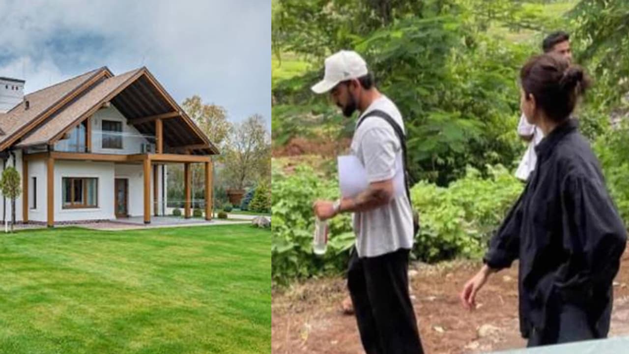 విరాట్ కోహ్లీ ఫామ్హౌజ్లో క్రికెట్ పిచ్? ఫేక్ న్యూస్ అంటూ కొట్టిపారేసిన టీమిండియా మాజీ కెప్టెన్... విరాట్ కోహ్లీ ఫామ్హౌజ్లో క్రికెట్ పిచ్? ఫేక్ న్యూస్ అంటూ కొట్టిపారేసిన టీమిండియా మాజీ కెప్టెన్...