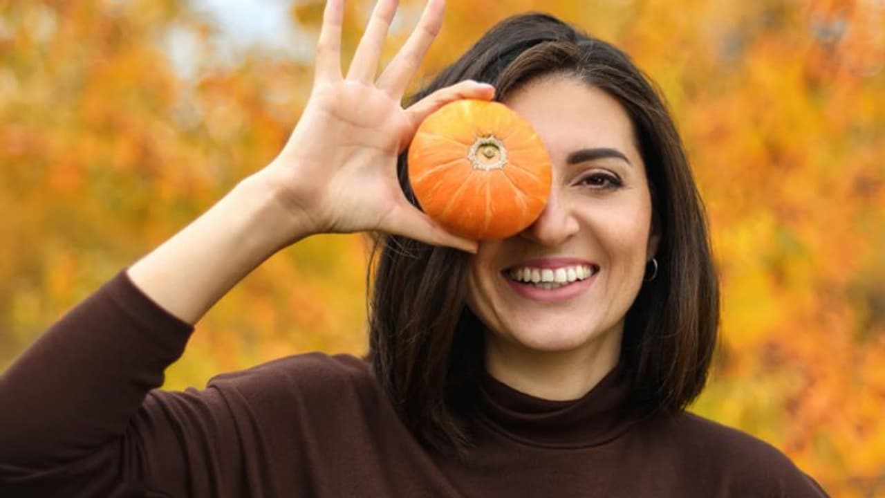 മുഖത്തെ ചുളിവുകളും കറുത്ത പാടുകളും അകറ്റാന് പരീക്ഷിക്കാം മത്തങ്ങ കൊണ്ടുള്ള ഈ ഫേസ് പാക്കുകള്... മുഖത്തെ ചുളിവുകളും കറുത്ത പാടുകളും അകറ്റാന് പരീക്ഷിക്കാം മത്തങ്ങ കൊണ്ടുള്ള ഈ ഫേസ് പാക്കുകള്...