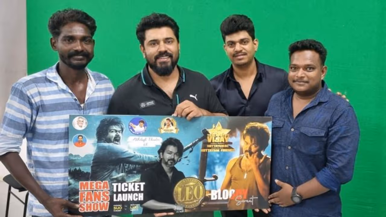 കേരളത്തില് വിജയ്യുടെ 'ലിയോ'യുടെ ആവേശത്തിന് തുടക്കമിട്ട് നിവിൻ പോളി കേരളത്തില് വിജയ്യുടെ 'ലിയോ'യുടെ ആവേശത്തിന് തുടക്കമിട്ട് നിവിൻ പോളി