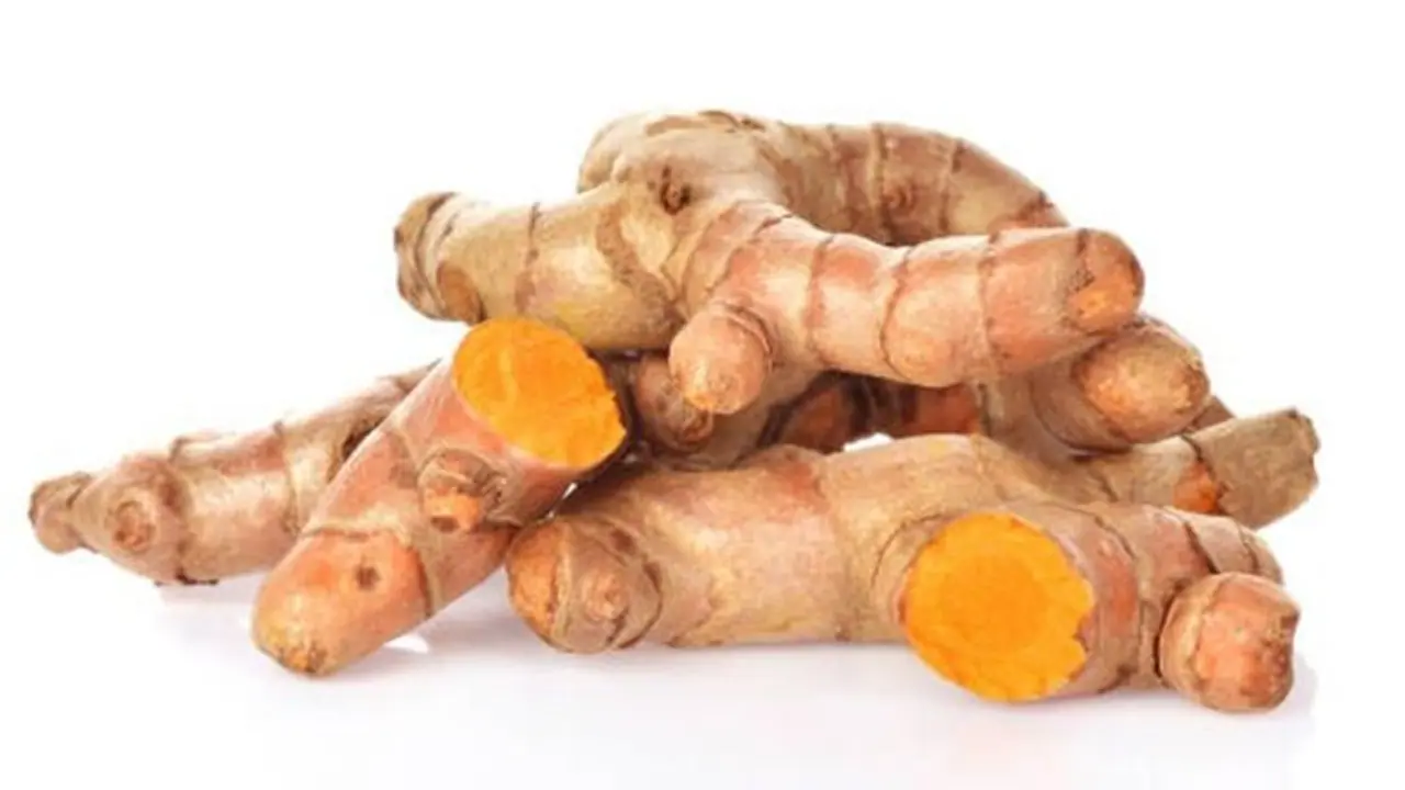 Health Hacks: 5 surprising advantages of eating Raw Turmeric