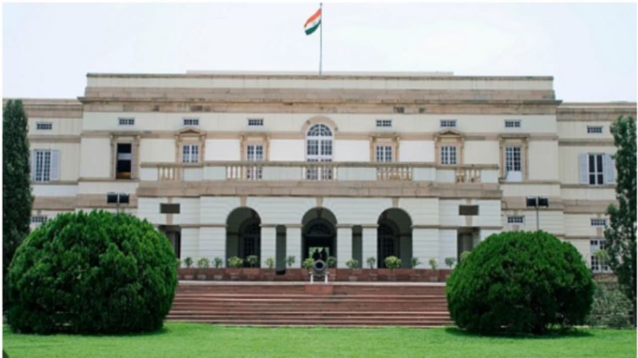 നെഹ്റു മെമ്മോറിയല് മ്യൂസിയത്തിന്റെ പേരില് ഇനി 'നെഹ്റു' ഇല്ല; കോണ്ഗ്രസിന് കുടുംബ ചിന്ത മാത്രമെന്ന് ബിജെപി നെഹ്റു മെമ്മോറിയല് മ്യൂസിയത്തിന്റെ പേരില് ഇനി 'നെഹ്റു' ഇല്ല; കോണ്ഗ്രസിന് കുടുംബ ചിന്ത മാത്രമെന്ന് ബിജെപി