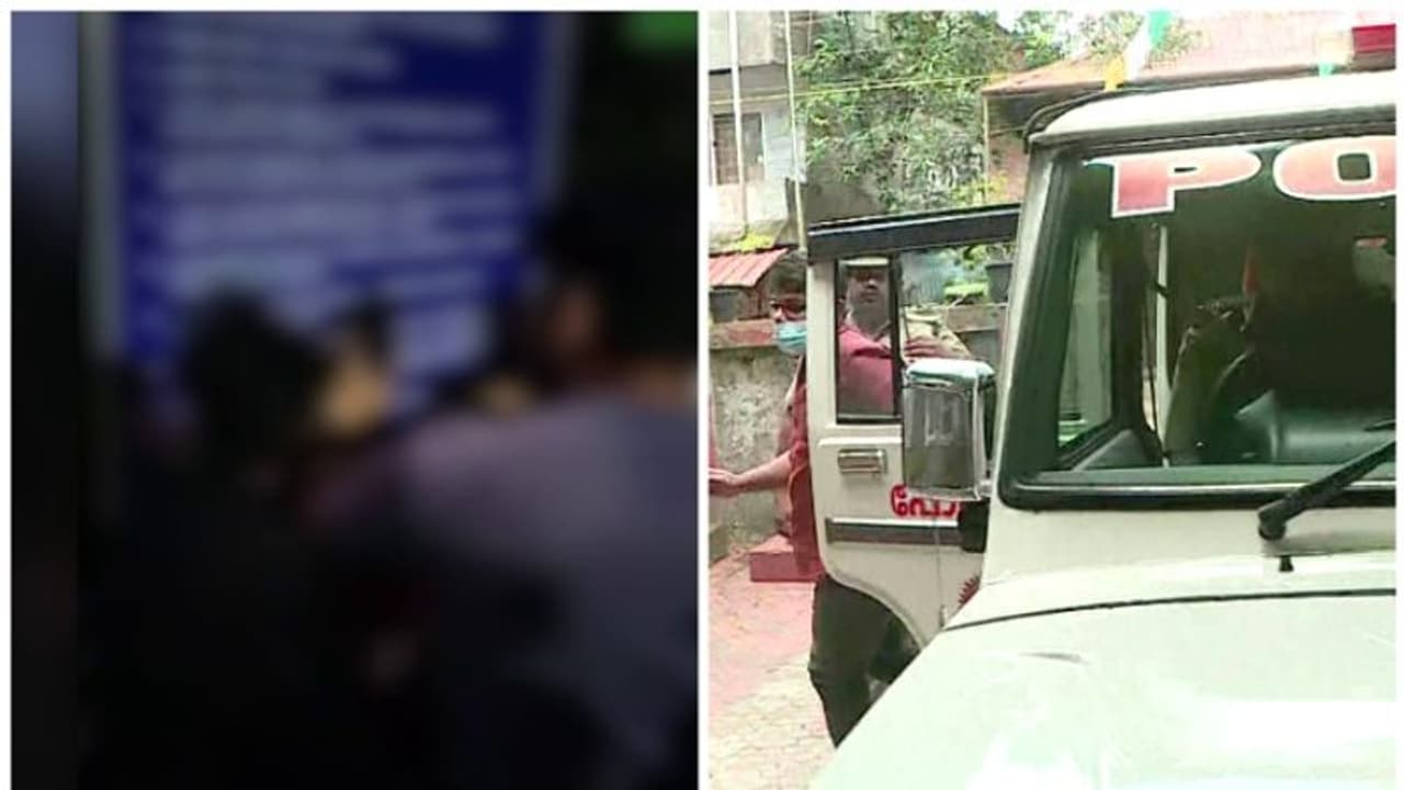 സ്ത്രീകളെ കടന്നുപിടിച്ചു, അപമര്യാദയായി പെരുമാറി; 2 പൊലീസുകാരെ സസ്പെൻഡ് ചെയ്തു സ്ത്രീകളെ കടന്നുപിടിച്ചു, അപമര്യാദയായി പെരുമാറി; 2 പൊലീസുകാരെ സസ്പെൻഡ് ചെയ്തു