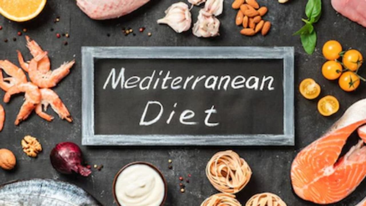 മെഡിറ്ററേനിയൻ ഡയറ്റാണോ പിന്തുടരുന്നത്? എങ്കില് കഴിക്കാം ഈ നാല് ഭക്ഷണങ്ങള്... മെഡിറ്ററേനിയൻ ഡയറ്റാണോ പിന്തുടരുന്നത്? എങ്കില് കഴിക്കാം ഈ നാല് ഭക്ഷണങ്ങള്...