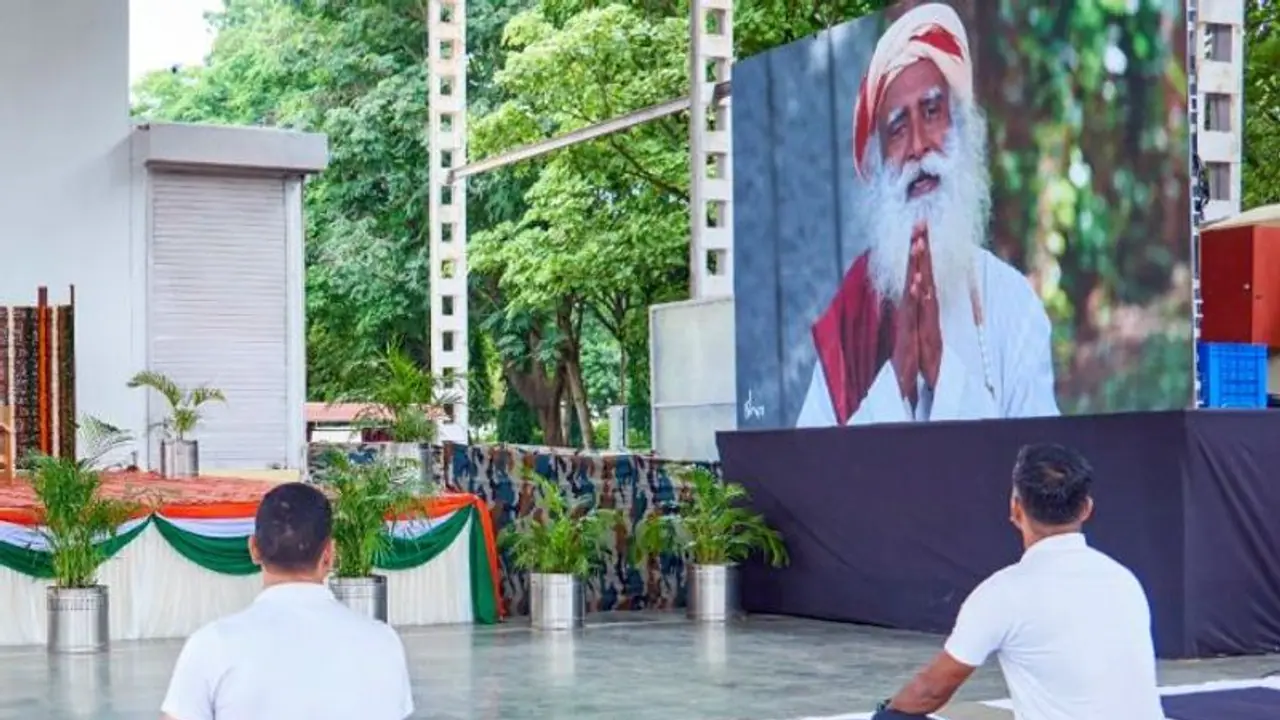 இந்திய ராணுவ வீரர்களுக்கு ஹத யோகா பயிற்சி வழங்கும் ஈஷா அறக்கட்டளை; சத்குரு வாழ்த்து!