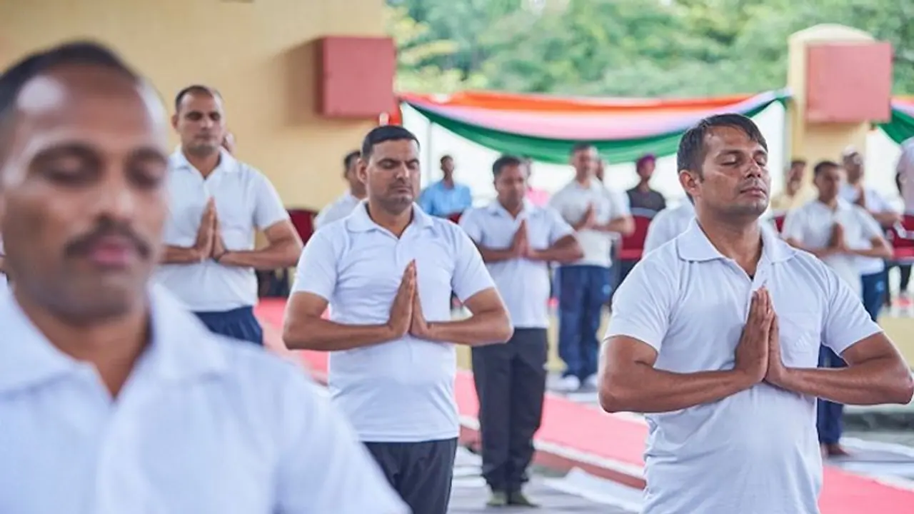 10 हजार सैनिक लेंगे शास्त्रीय हठ योग का प्रशिक्षण, ईशा फाउंडेशन की पहल, आर्मी की दक्षिणी कमान करेगी सहयोग