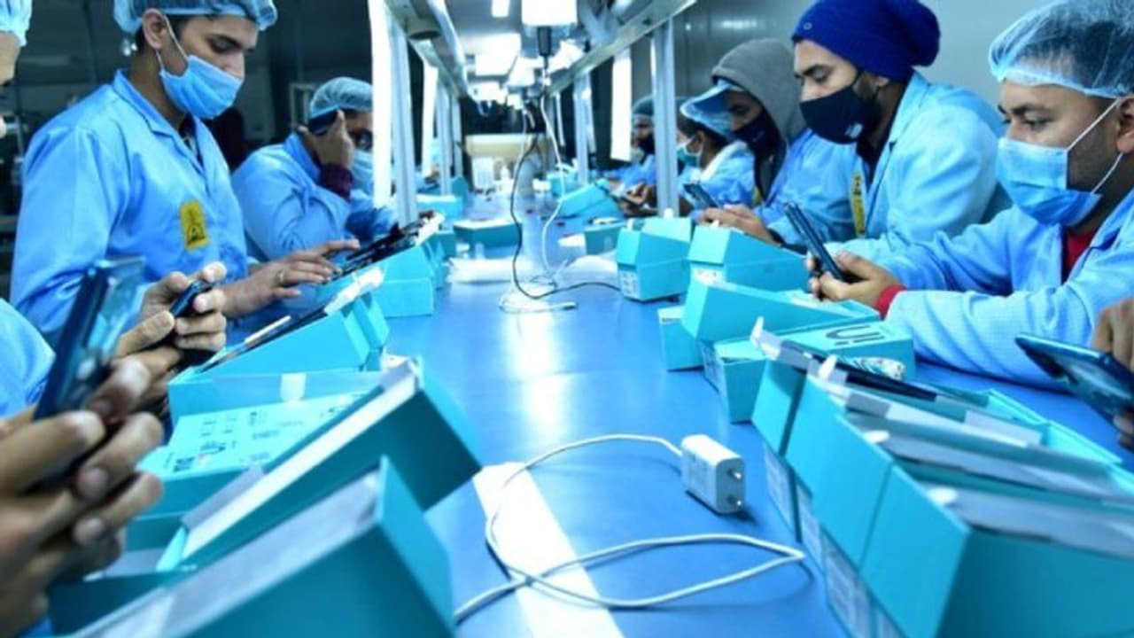 மொபைல் தயாரிப்பில் இந்தியாவிற்கு இரண்டாவது இடம்.. அசத்தும் Make In India திட்டம் வெளியான மாஸ் ரிப்போர்ட்!