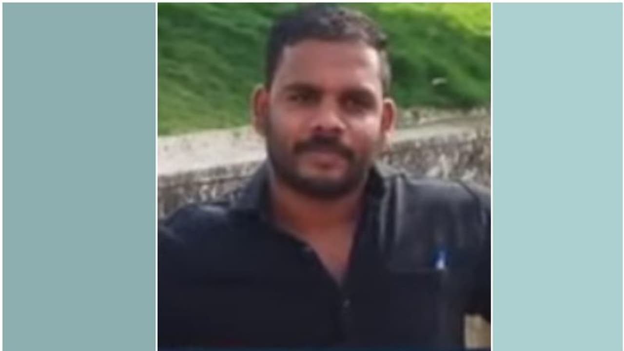 പാറശ്ശാലയിൽ ഉമ്മൻ ചാണ്ടിയുടെ സ്തൂപം തകർത്ത സംഭവം; സിഐടിയു ബ്രാഞ്ച് അംഗം പിടിയിൽ